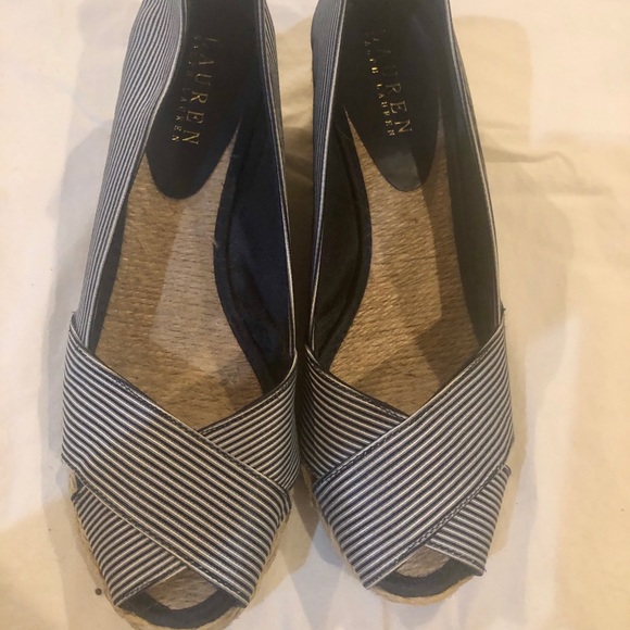 Lauren Ralph Lauren Shoes - 3/$20 HP! 🎉 Lauren blue/white espadrilles, 7.5